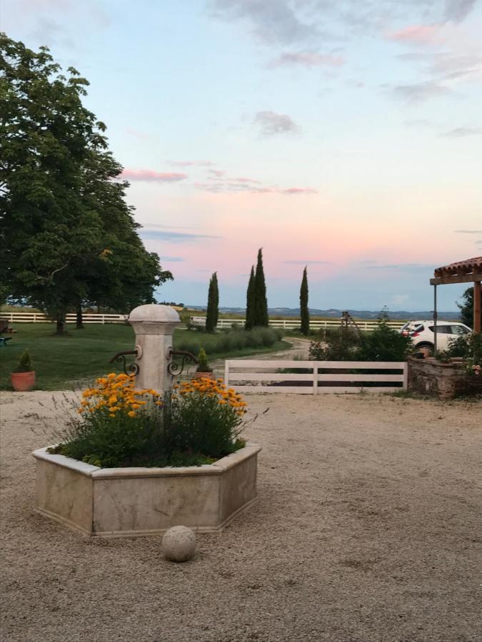 Residence La Salamandre Kamers Rabastens ภายนอก รูปภาพ